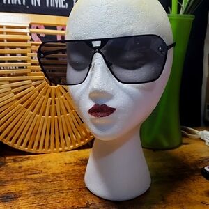 Black Sunglasses-NWOT